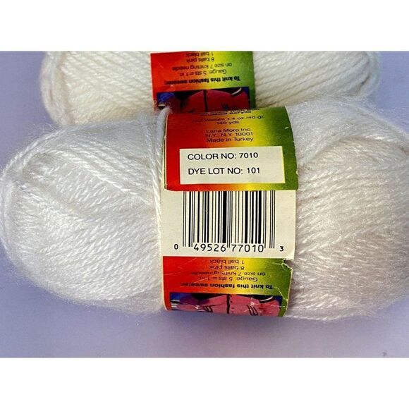 Yarn Lot 4 Skeins Acrylic 1 Pink 3 White Sport Weight - Picture 5 of 5